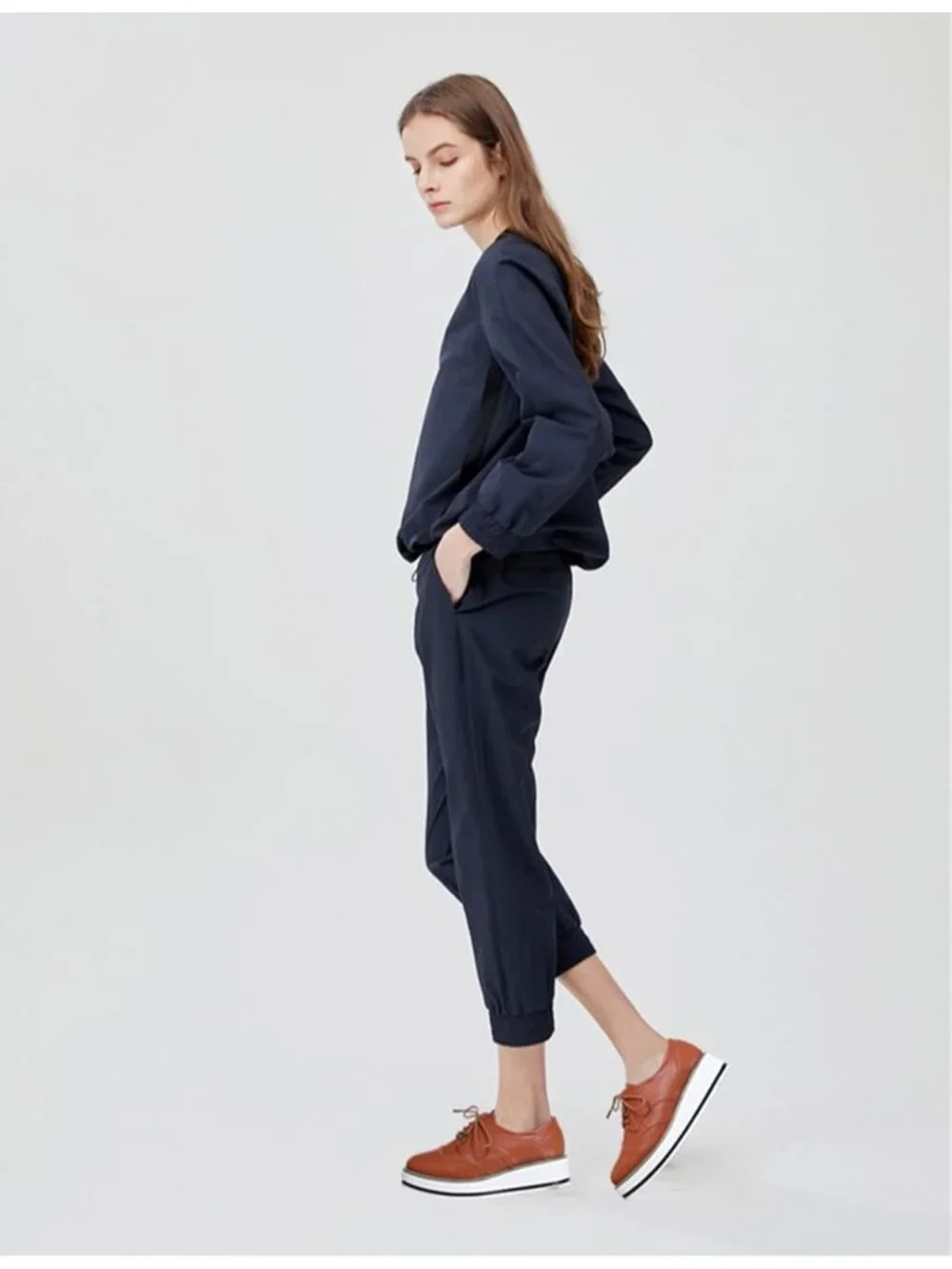 N/A women brown
